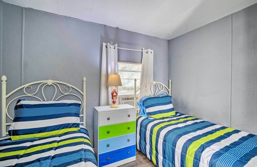 Yankeetown House | Family-Friendly Yankeetown Home w/ Grill!