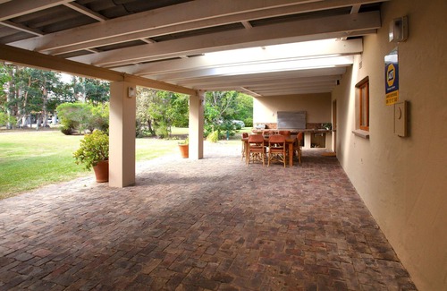 Plettenberg Bay Apartment | Family-friendly tranquil house Plettenberg Bay area. 400m from stunning beach.