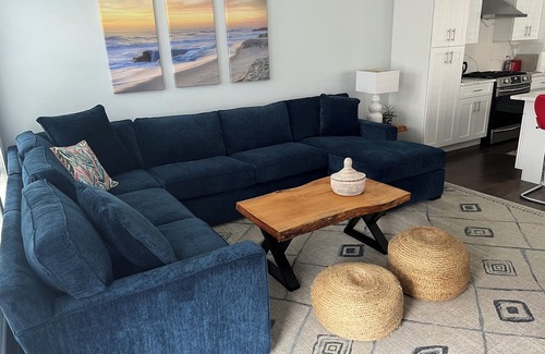 Wall House | Family Fun Beach Vacation: 1.5 blocks to ocean. Bonus Roof Top Patio