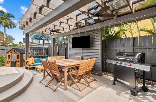 Dania Beach House | #Family Fun House! 5 min to FLL!