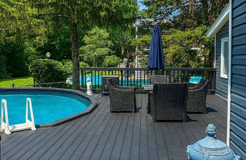 Newtonville House | Family Fun! Pool, Fire Pit, Huge Yard Near SUNY Albany & Attractions