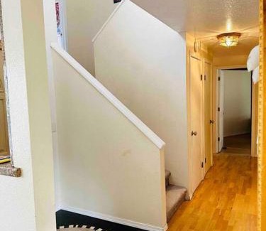 Sherwood - Tualatin South Villa | Family Fun Retreat Home with a Heart