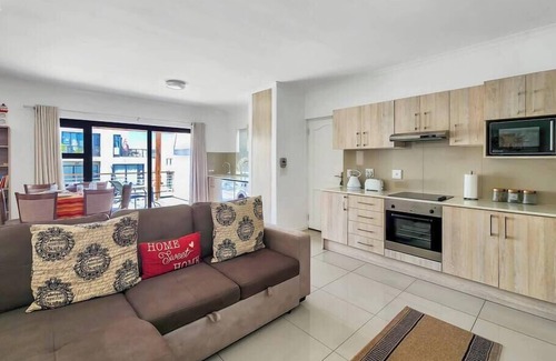 Big Bay Apartment | Family fun-sea,sand,surf- Secure-pool, balcony