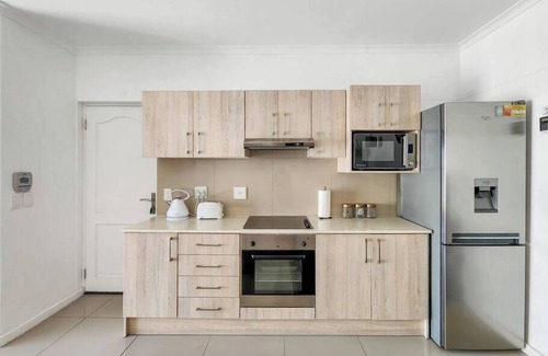 Big Bay Apartment | Family fun-sea,sand,surf- Secure-pool, balcony