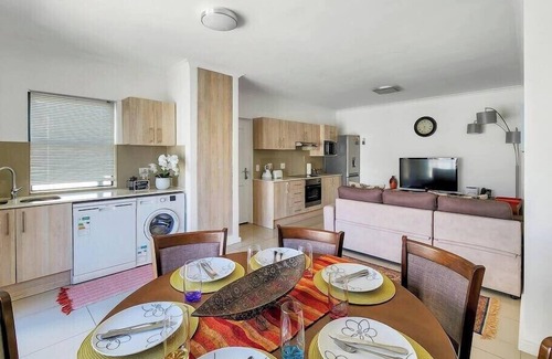 Big Bay Apartment | Family fun-sea,sand,surf- Secure-pool, balcony