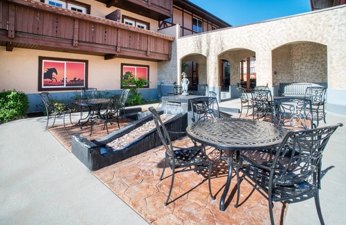 Midway Villa | Family Fun Vacation~Heated In/Out Pool, Spa Villa 2043-Q