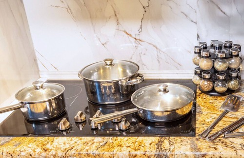 Dallas House | Family Game Room, XL Patio, 2 Kings & Secret Massage Nook– Group Getaway for 12