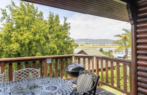 Knysna Ski Chalet | Family Garden Heaven | Pool | BBQ Patio