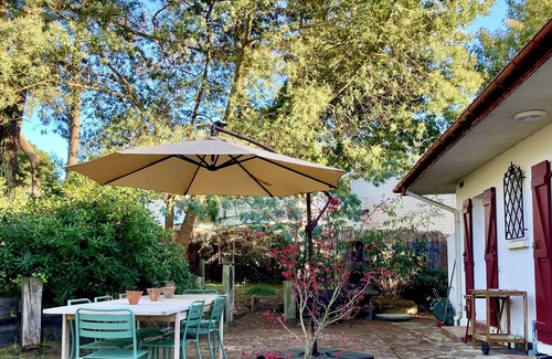 Mimizan House | Family getaway at Mimizan Plage: pool, garden & ocean