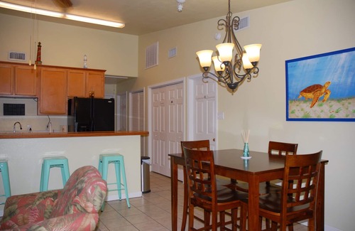 Rockport House | * Family Getaway /Beach & Shopping Less than 2 Miles /Sleeps 8 /2 Bath *