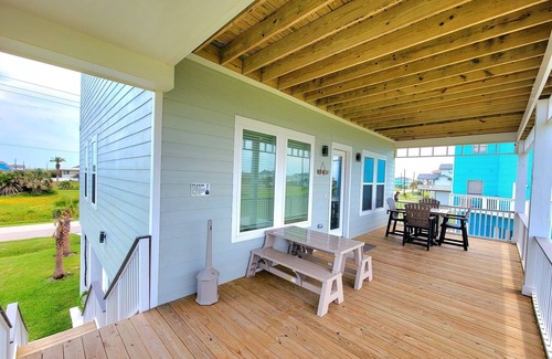 Indian Beach House | Family Getaway! Ocean View 4B/3B New house!n