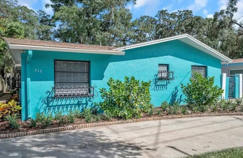 Tarpon Springs House | Family Getaway - Relax, Enjoy, Adventure Sleeps 8