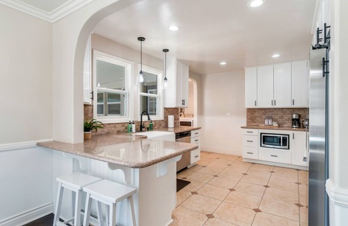 Riverside House | *Family Getaways* Charming Pool Home by Downtown