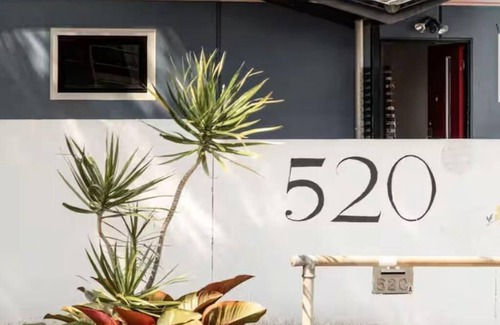 Kangaroo Point Apartment | Family & Group Getaway – 5 Bedrooms