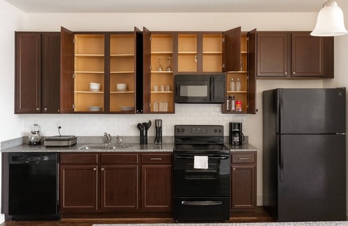 Glen Iris Apartment | Family & Group Retreat|3 Queens Beds
