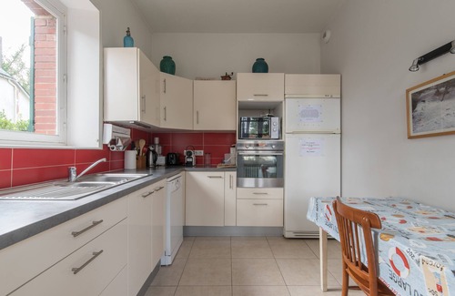 Saint-Brevin-l'Ocean Villa | Family home 200m from a huge sandy beach, all shops within walking distance