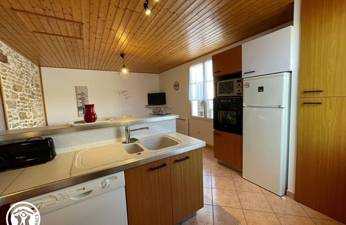 Bourgenay Cottage | Family house in Talmont-Saint-Hilaire with private courtyard