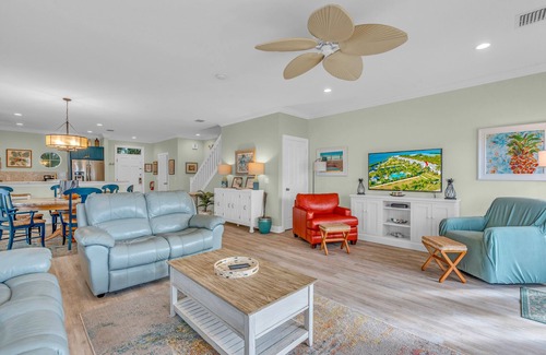 Indigo Reef Marina Homes House | Family Holiday Escape - Indigo Reef 3BR Waterfront w/Pool, Dock & Gulf Views!