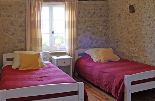 Nabinaud Cottage | Family Holiday Hamlet - Heated Pools, Golf, Tennis, Creche, 10 mins to beach!