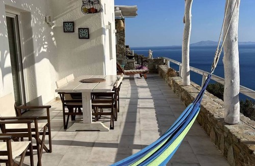 Ydrousa Villa | Family holidays : cozy villa with amazing sea view