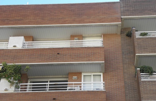 Torredembarra Apartment | FAMILY HOLIDAYS near BEACH, in the center of the VILLAGE (Sea and Mountain)