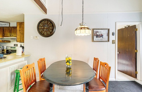 Charter Hills House | Family Home ~ 2 Mi to Beech Mountain Ski Resort!