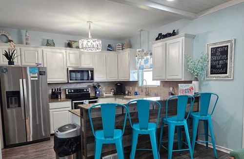 Port Aransas House | Family home, Beach, Ocean views, Community headed pool & hot tub, game room