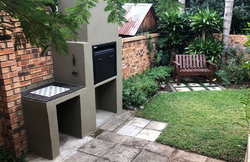 Nelspruit House | Family home close to Kruger National Park, shops, restaurants and