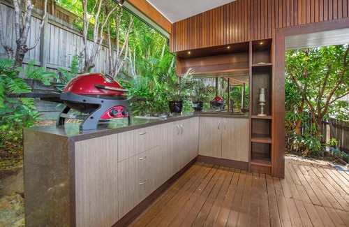Peregian Beach House | Family home close to village & beach.