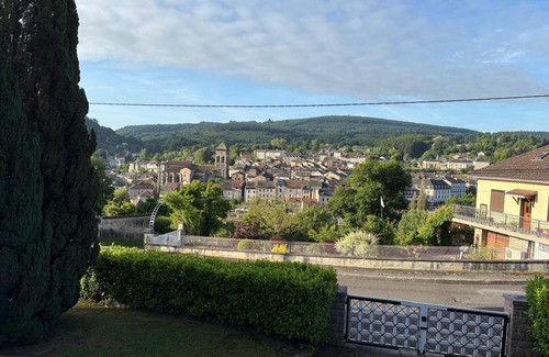 Eymoutiers House | Family home