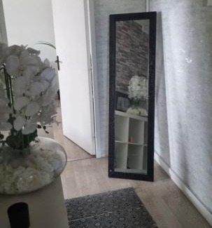 Fleury-Merogis Apartment | Family Home