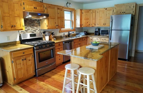 Coram House | Family Home just 7 Miles From Glacier National Park