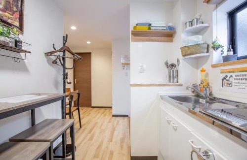 Tanimachi Apartment | Family Home Karahori House