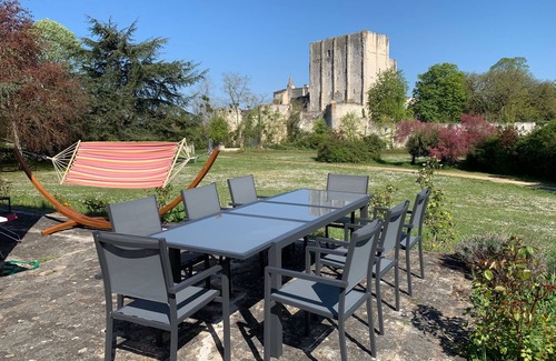 Loches House | Family home, magnificent view, large garden, close to the châteaux of the Loire Valley
