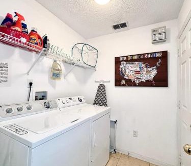 Clear Creek House | Family Home, Near Disney-Private pool, Spacious 3BR Retreat