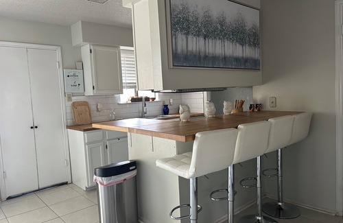 West San Antonio House | Family Home Near SeaWorld Fast Access to Downtown, Six Flags & Many Attractions