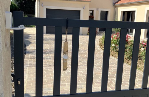 Boutigny Villa | Family home (No parties allowed)near Disneyland paris