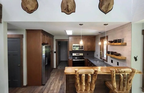 Queensbury House | Family Home Nr Ski Mtn+Lake George w/Indoor HotTub