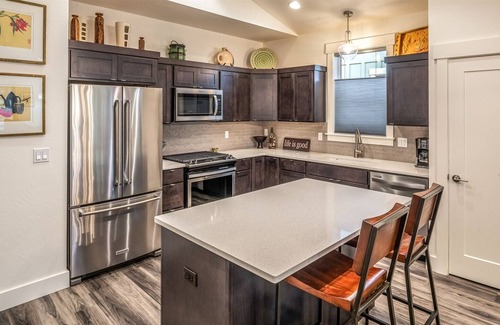 Ponderay House | Family Home on Elks Golf Course | Fabulous Location!