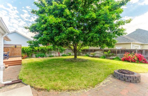 Post Falls Apartment | Family Home w/Pool Table + Fall Weekly Discounts