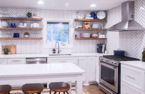 Oxford House | Family home with a pool in the middle of town perfect for a weekend in Oxford!