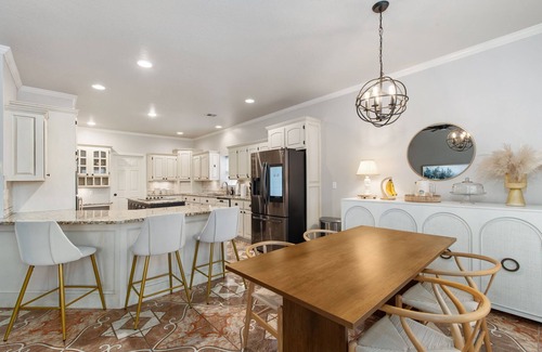 South Tulsa House | Family Home with Fiber Optic WiFi