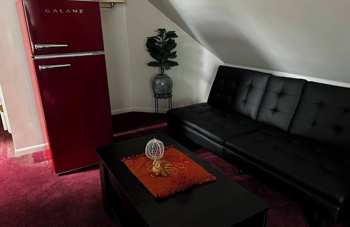 Burnham Park House | Family house, close to the stadium, 10 minutes to the city center, and to the lake.