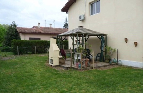 Bias Apartment | Family house for 6 people in Bias, 9 km from Lespecier beach