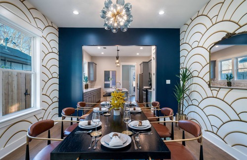 Memphis House | Family house in a great location! King beds and great decor!