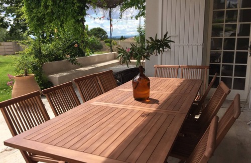 Sablet House | Family house in Provence/10 'from Vaison la Romaine/enclosed garden *13pers/5 bedr.