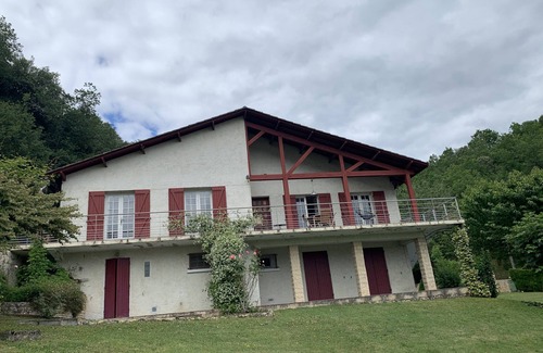 Lalinde Villa | Family House/Maison familiale dans le Périgord Noir