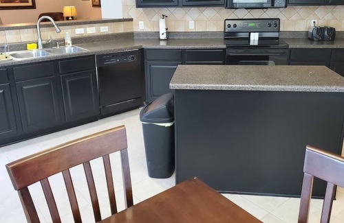 Heritage House | Family House, Sea World, Lackland AFB, Six Flags