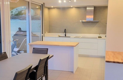 Llanca Villa | Family house with private pool, pets allowed, near the beach in Llançà