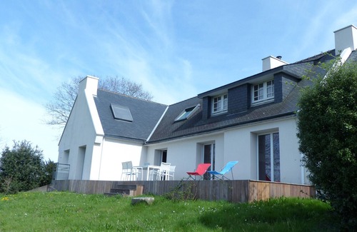 Arradon Ski Chalet | Family house with sauna, close to the sea